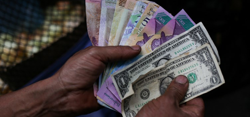 Tipo de cambio oficial abre en Bs.13.613,32 este martes y recorta brecha con dólar paralelo
