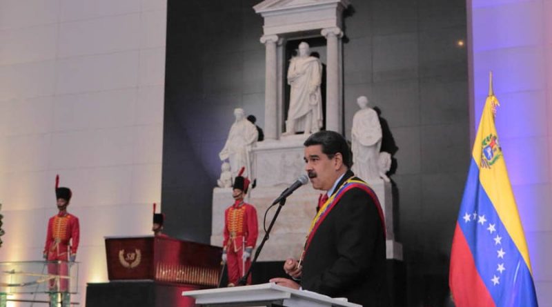 Me sumo al grito    viva Colombia¡ viva Venezuela¡ Nicolas Maduro Moros desde el Panteón Nacional este 7 de agosto