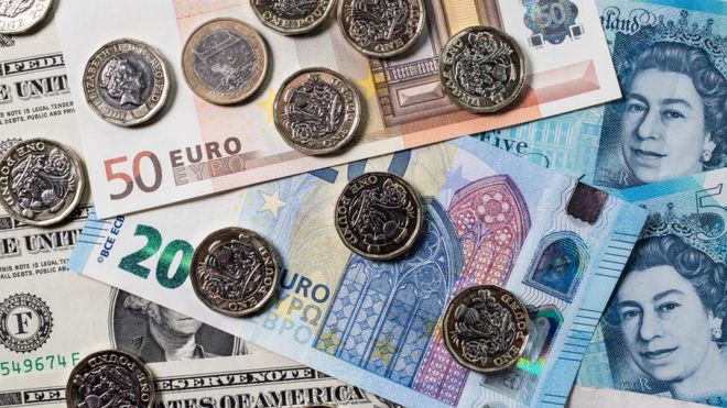 Pound volatile in further Brexit turmoil