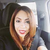 POETA Y LICENCIADA EN HUMANIDADES