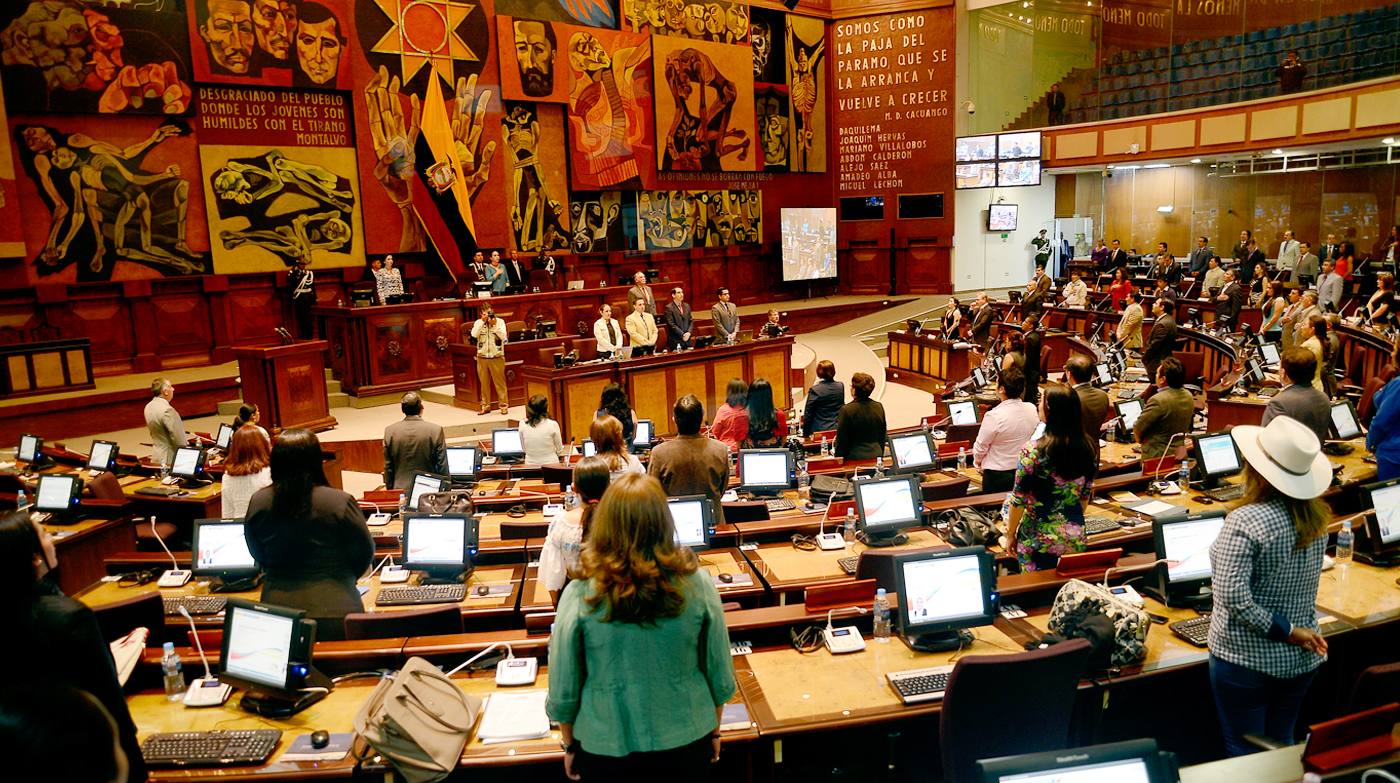 ¿La asamblea el mejor circo político? 