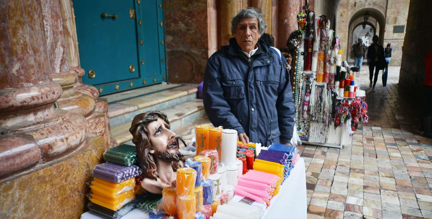 Negocios siguen de pie gracias a la fe cuencana
