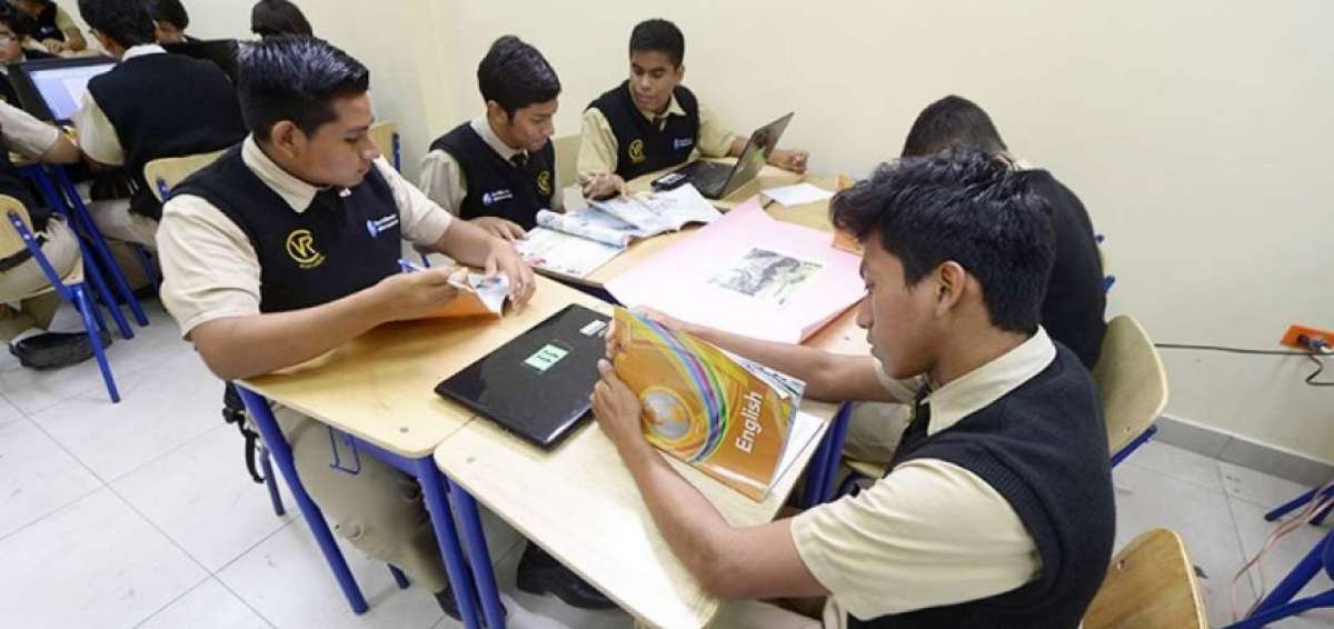 De Vuelta a la Educación 