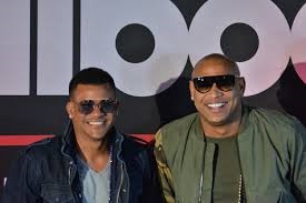 Petición en plataforma We the People, Pide al gobierno de EEUU “Eliminar la residencia permanente a Gente de Zona