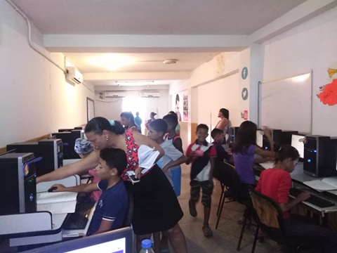 INFOCENTRO LA LLANADA  PRESTADO SU SERVICIOS A  LA COMUNIDAD 