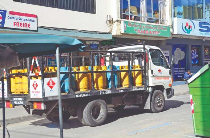 Locales  Escasea el gas en cuenca
