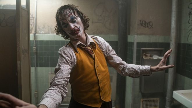 La escena improvisada de Joaquín Phoenix en "Joker"