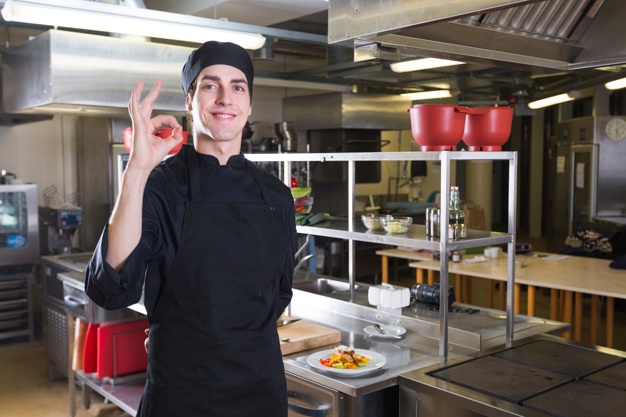 RESTAURANTE ABaC APUESTA POR JÓVENES TALENTOS EN LA ALTA GASTRONOMÍA