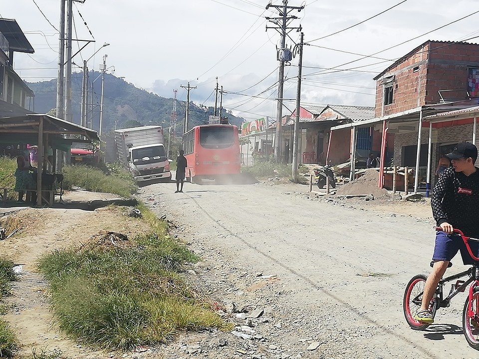 La vías el Remanso enferman por polvo