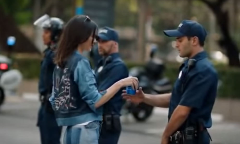 Pepsi quita polémico anuncio con Kendall Jenner