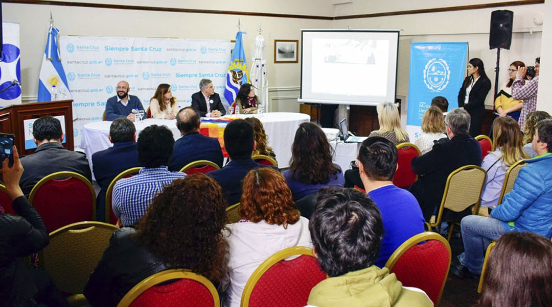 Comenzó el seminario virtual "las abuelas y el derecho a la identidad"
