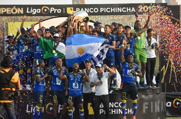 Delfín SC se consagró campeón de la LigaPro 2019 en la definición por penales ante Liga