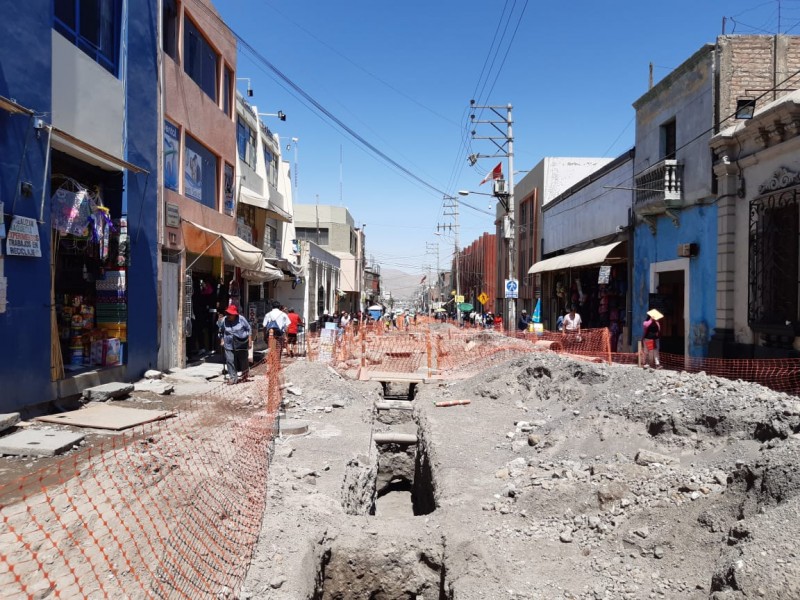Calle San Juan de Dios es un peligro para clientes