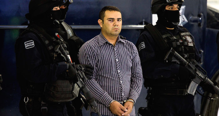 Ex policía mexicano es arrestado por narcotráfico
