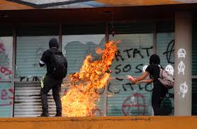 MARCHA PACIFICA DESTROZOS SIGNIFICATIVOS
