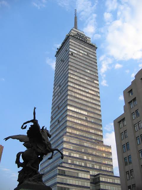 HISTORIA DE LA TORRE LATINO