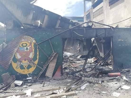 INCENDIAN COMISARIA, ENTIDADES DEL MINISTERIO PUBLICO Y FISCALÌA DE LA NACIÓN EN SAN LORENZO