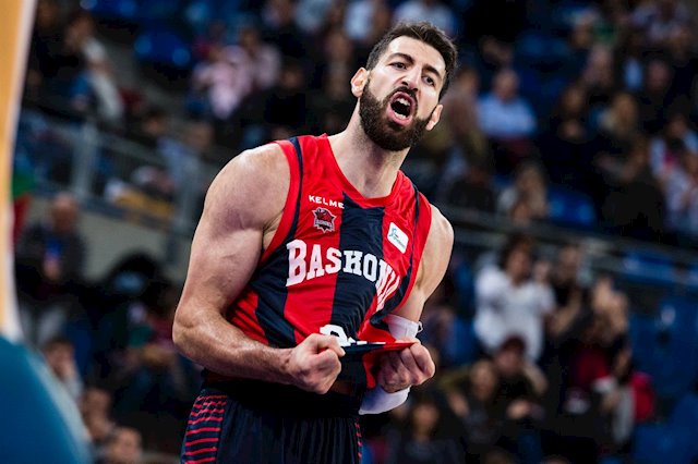 El terrible accidente de Tornike Shengelia en el partido contra Unicaja.
