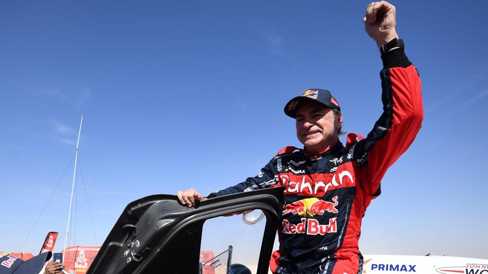 CARLOS SAINZ GANA SU TERCER DAKAR EN DOS AÑO CON 57 AÑOS