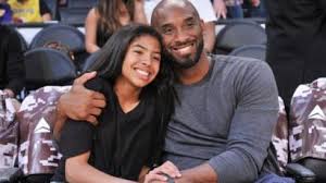 Muere KOBE BYANT en fatal accidente y su hija Gianna junto a otras personas en su helicoptero