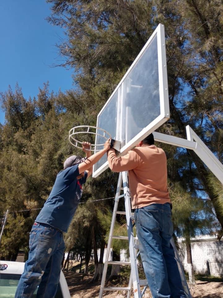 ALCALDÍA A TRAVÉS DE LA DIRECCIÓN DE DEPORTES TRABAJAN PARA MEJORAR ÁREAS DEPORTIVAS