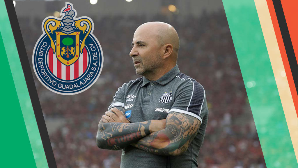 Mayoría de aficionados de Chivas piden salida de Luis Fernando Tena