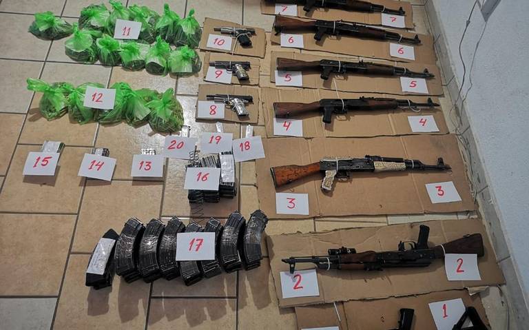 Militares aseguran arsenal en San Juan de los Lagos