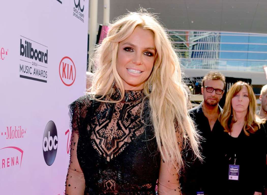 Britney Spears se fracturó el pie mientras bailaba