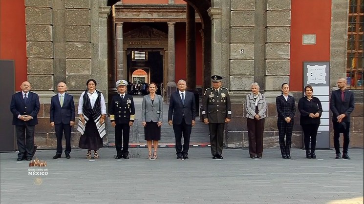Encabeza AMLO primer homenaje a Gustavo A. Madero y Adolfo Bassó