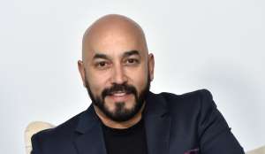 Graban a Lupillo Rivera beso y beso con su supuesta nueva novia