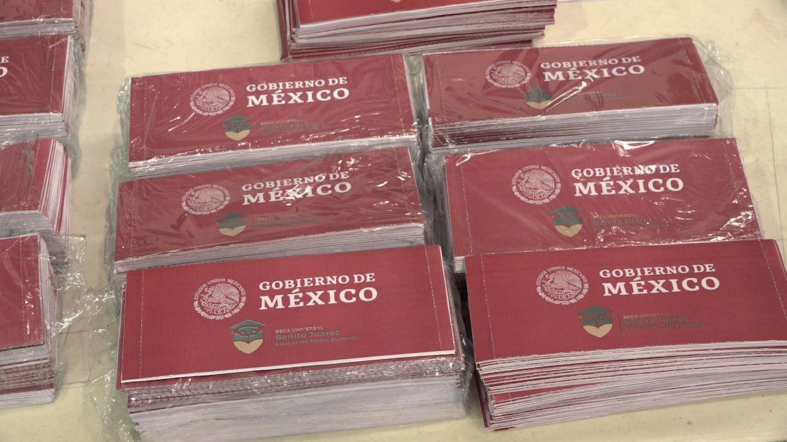 NO LLEGAN LAS BECAS "Benito Juárez" A LA PREPARATORIA JOSE VASCONCELOS