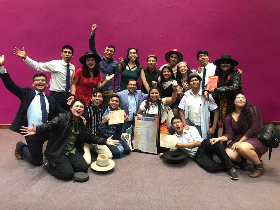 Oro Negro y Los Negros del 32- ganan premio a mejor puesta en escena