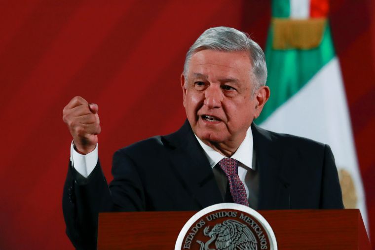 AMLO confía que caída del peso sea temporal