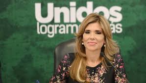 La gobernadora de sonora Claudia Pavlovich anuncia apoyo para medianas y pequeñas empresas