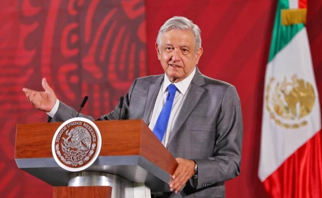 AMLO FIRMA CONVENIO CON HOSPITALES PRIVADOS