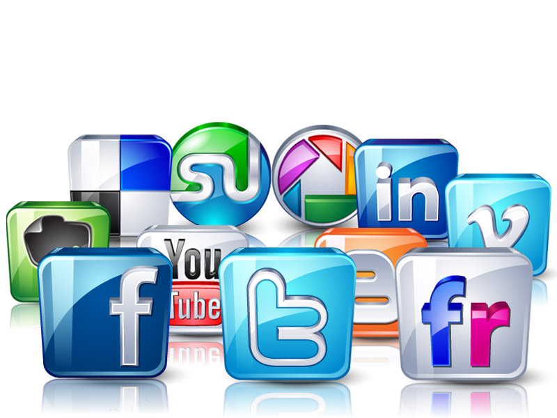 Redes Sociales primeras en informar