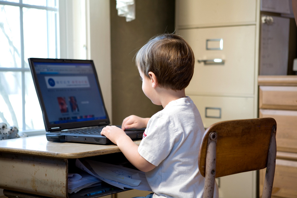 ¿ES LA EDUCACIÓN VIRTUAL UNA SOLUCIÓN EFICIENTE PARA COLOMBIA?