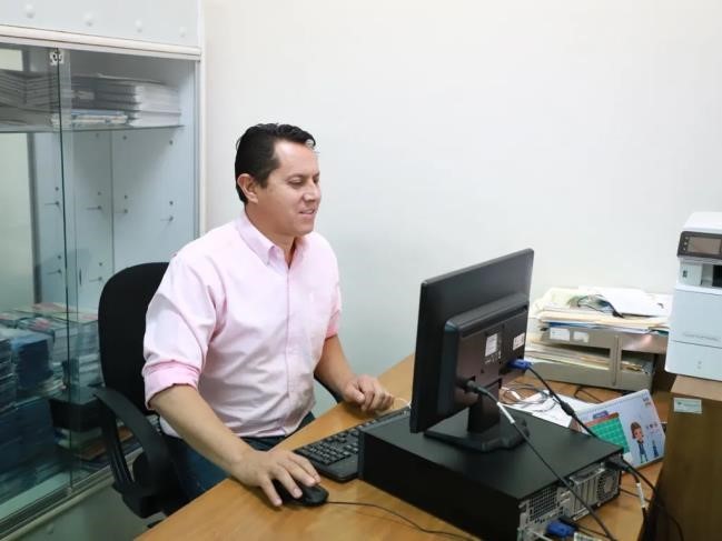 Las líneas para atención laboral siguen activas