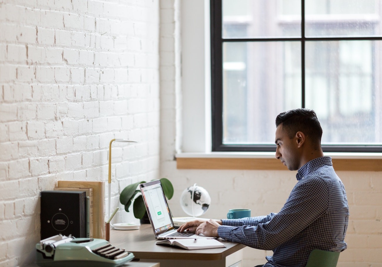 La nueva Ley del teletrabajo, explicada: todos los cambios que prepara el Gobierno para regular el trabajo a distancia