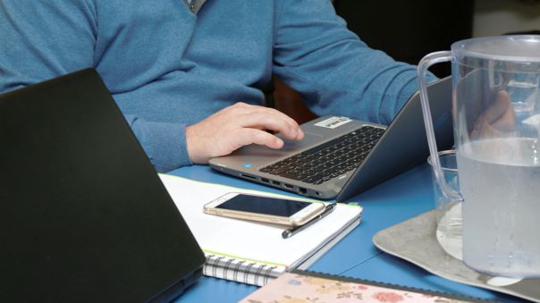 peligros del teletrabajo: cómo detectar que tu dispositivo está siendo hackeado
