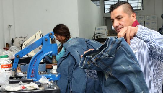 Venta de jeans invaden plataformas virtuales por la pandemia.