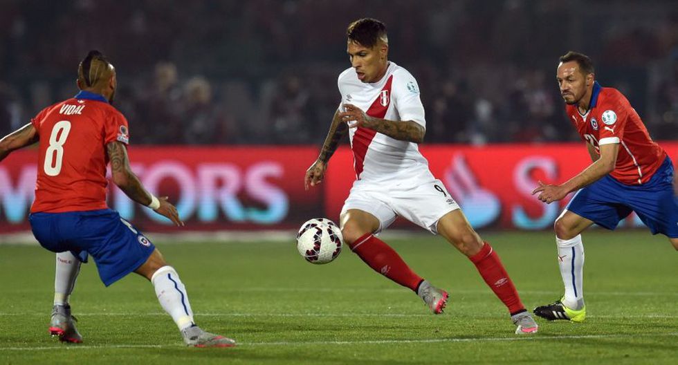 PRESIDENTE MARTÍN VIZCARRA ANUNCIA EL REGRESO DEL FUTBOL PERUANO
