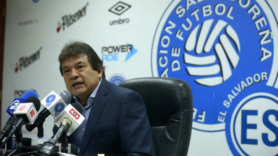 SEPTIEMBRE, EL MES AL QUE LE APUNTAN PARA LA VUELTA DEL FÚTBOL EN EL SALVADOR