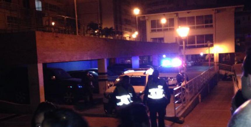Suicidio fallido de una alumna del C.C.E.E. Reyes Católicos (noticia falsa)