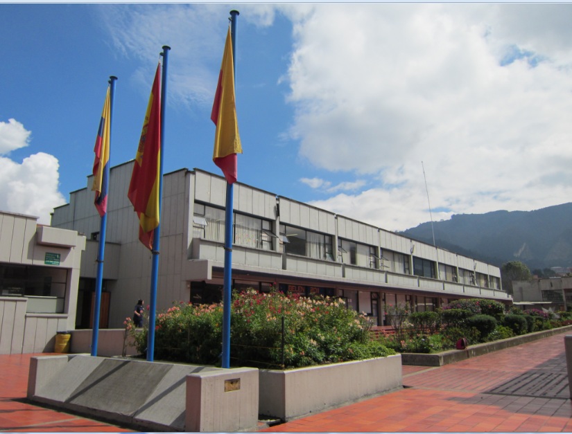 ¿Colegio o Cárcel?