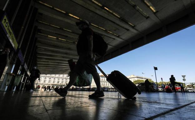 Italia permite viajar por el país y levanta la cuarentena a los turistas