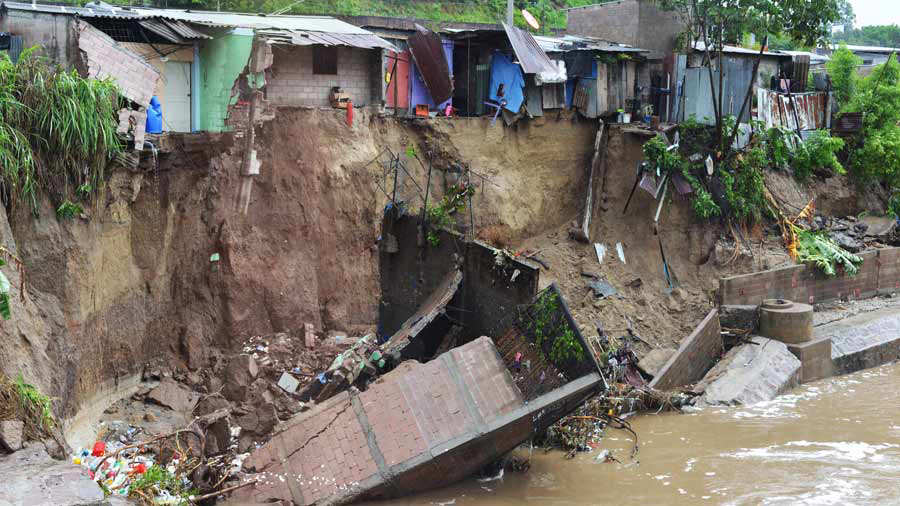 24,125 familias afectadas por la depresión tropical Amanda en El Salvador