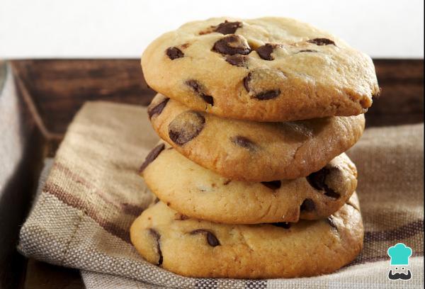 RECETA DE GALLETAS CON TROZOS DE CHOCOLATE