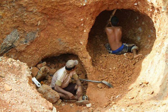 Corrupción para obtener permisos mineros