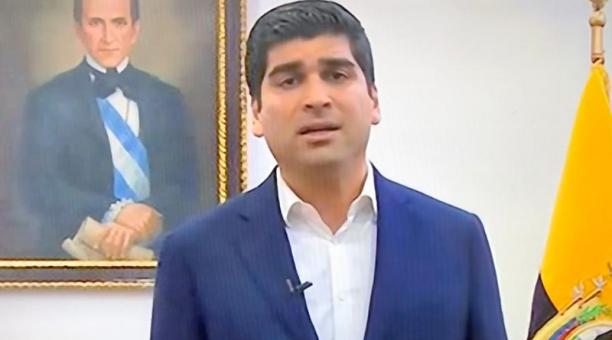 Otto Sonnenholzner renuncia a la vicepresidencia de Ecuador